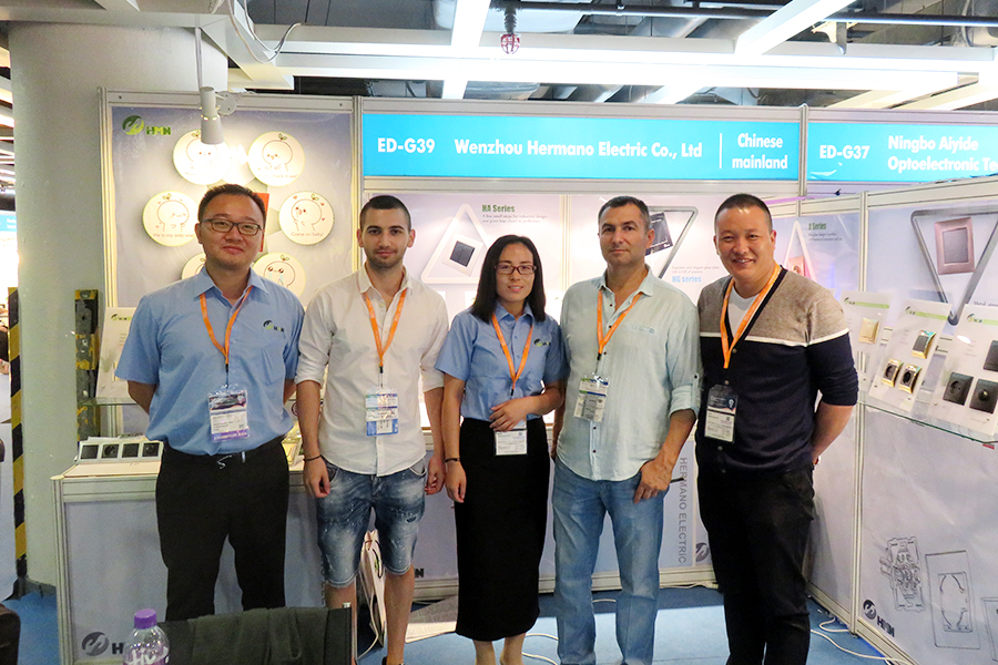 Wenzhou Hermano Electric Company Attended Hongkong Lighting Fair in 2020