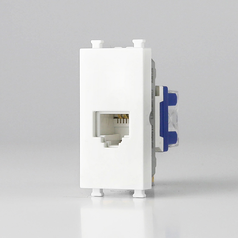 RJ45 data socket (small size modular)