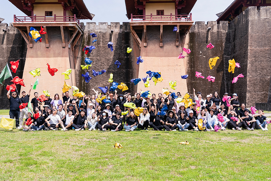 Wenzhou Hermano made the team building activity